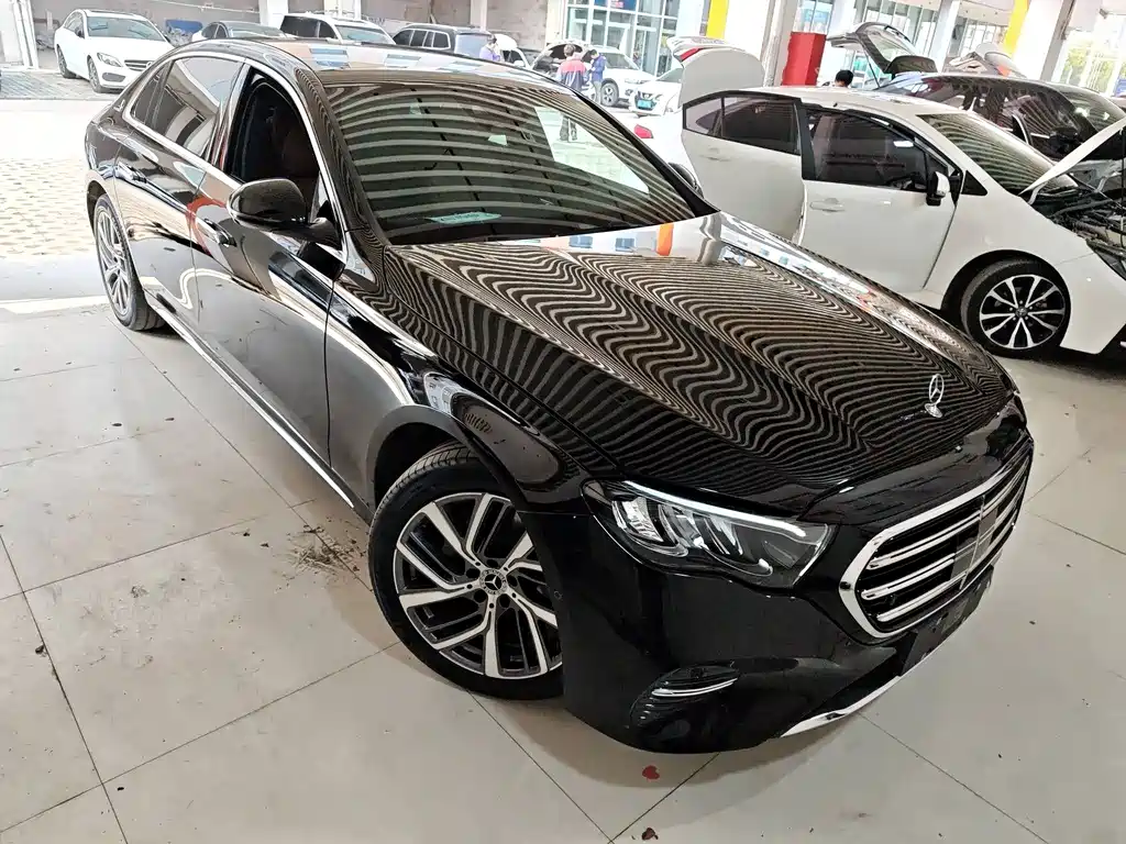 Mercedes-Benz E-Class 2025