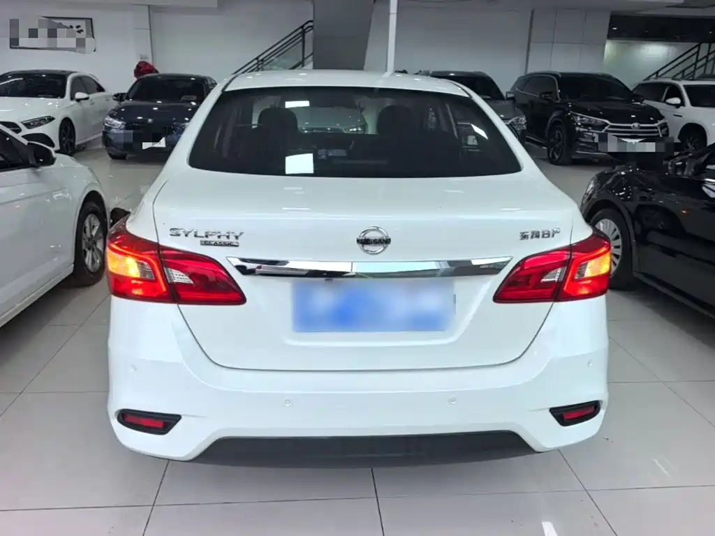 Nissan Sylphy — миниатюра 6