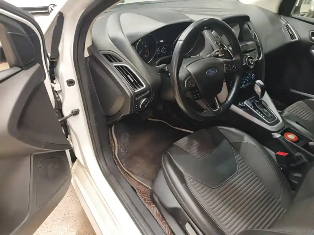 Ford Focus — миниатюра 16