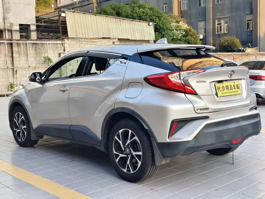 Toyota C-HR — миниатюра 22