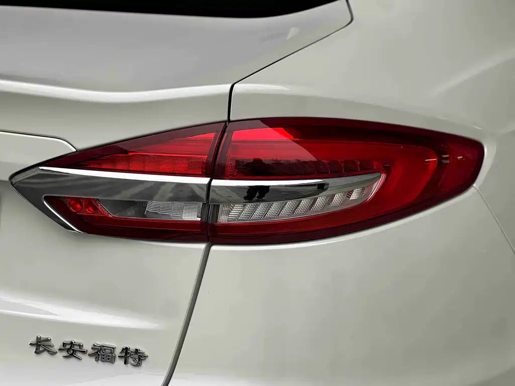 FORD MONDEO NEW ENERGY