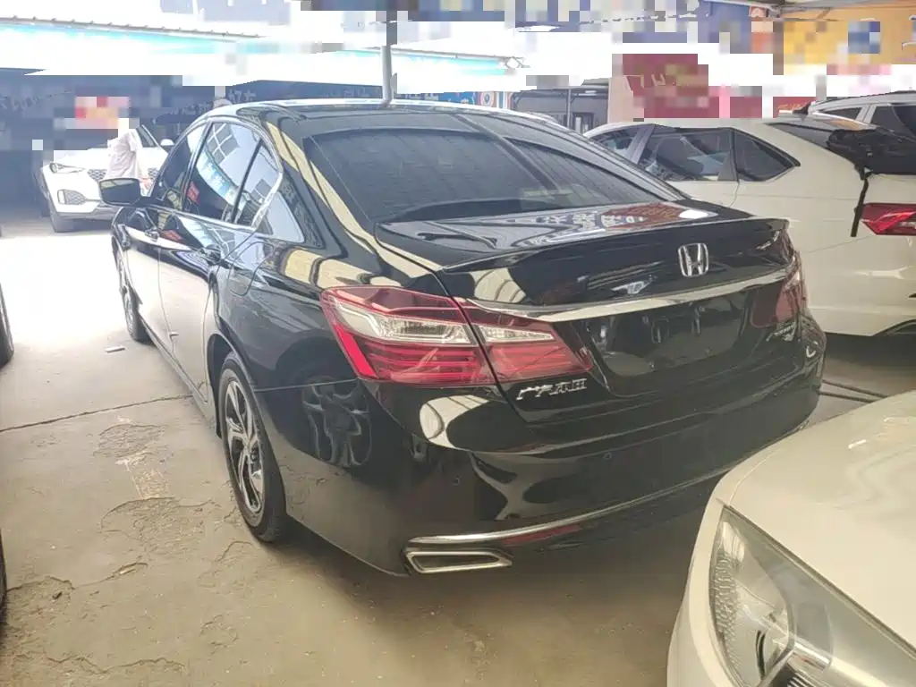 Honda Accord — миниатюра 5