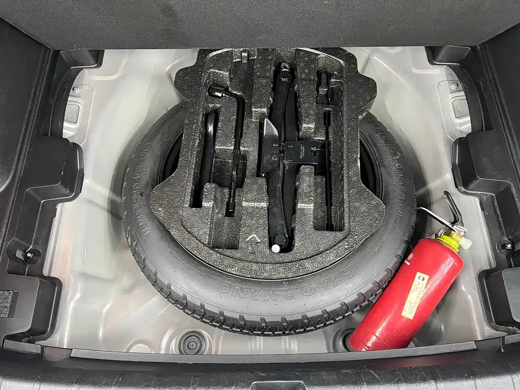 GEELY AUTOMOBILE BINYUE