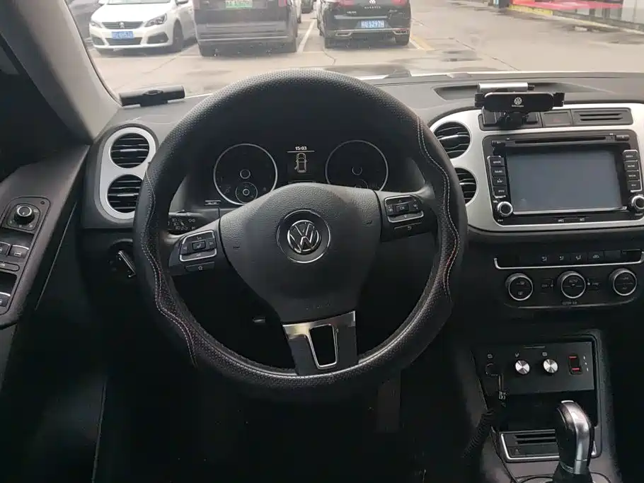 Volkswagen Tiguan — миниатюра 15