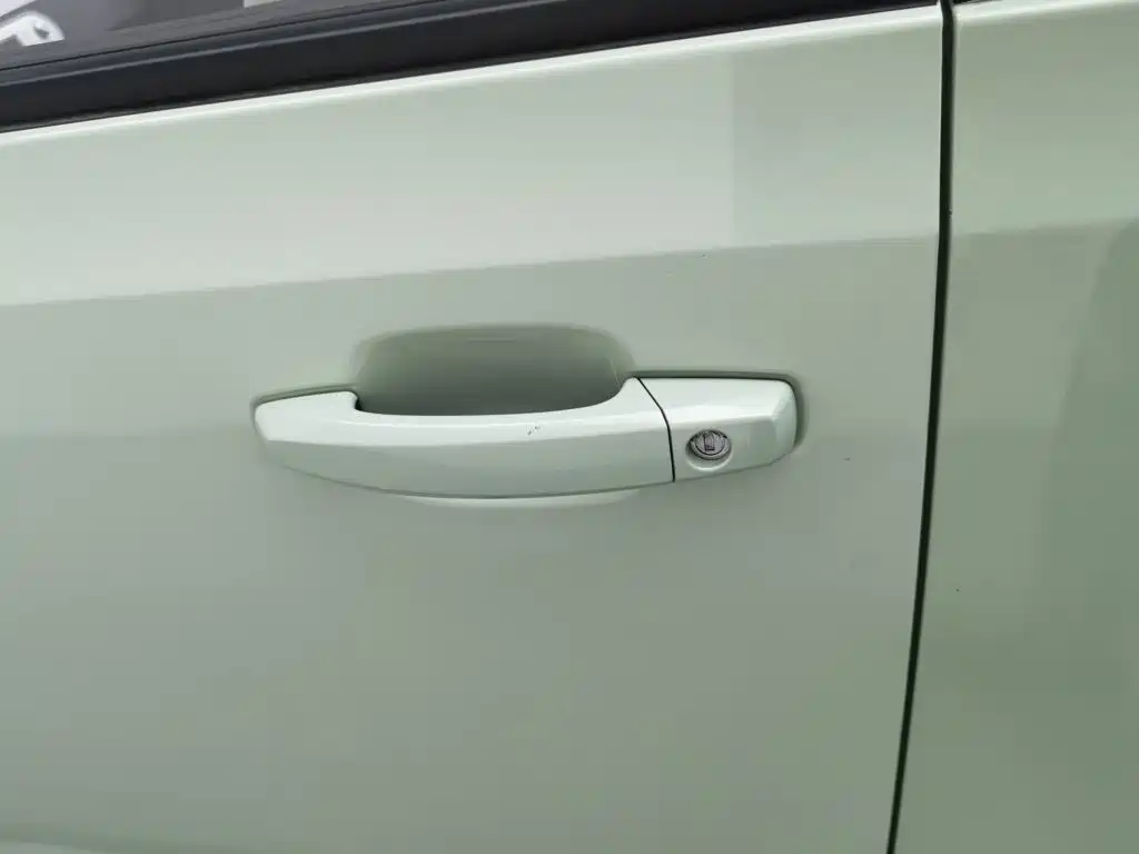 Wuling MINIEV — миниатюра 18