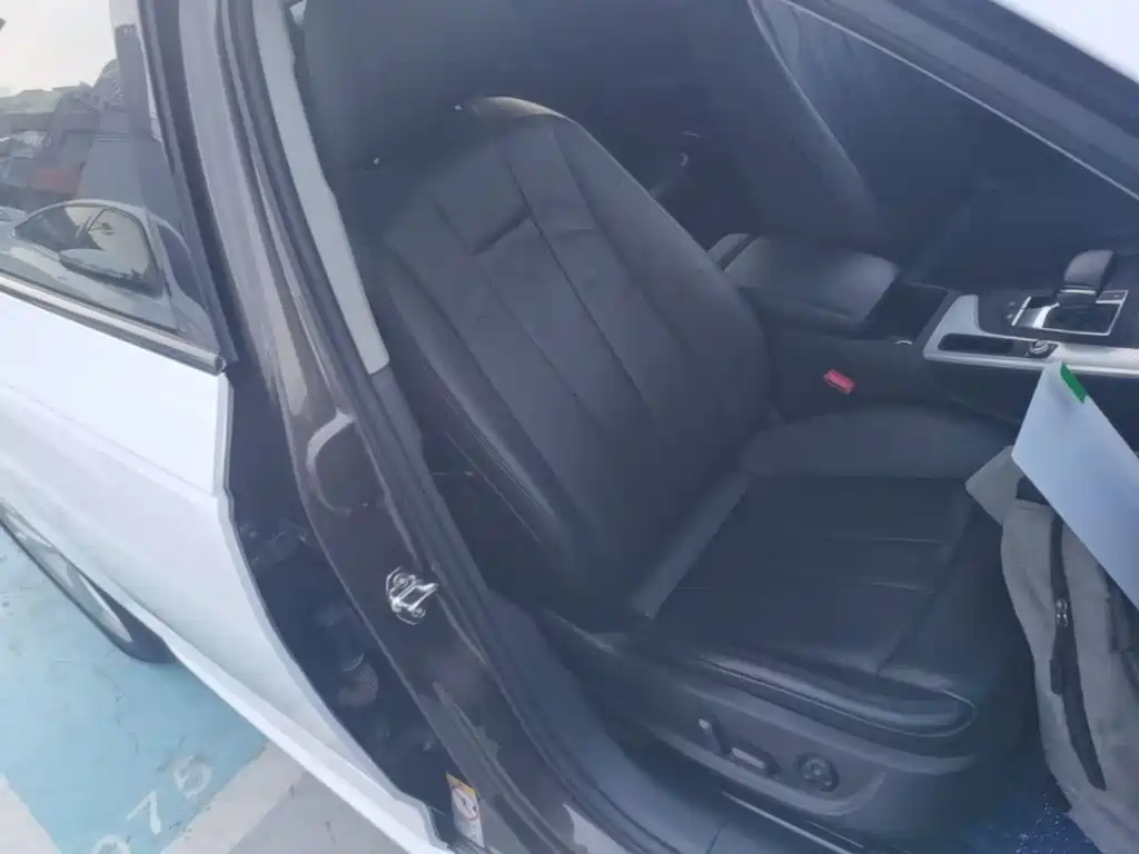 Audi A4L — миниатюра 25