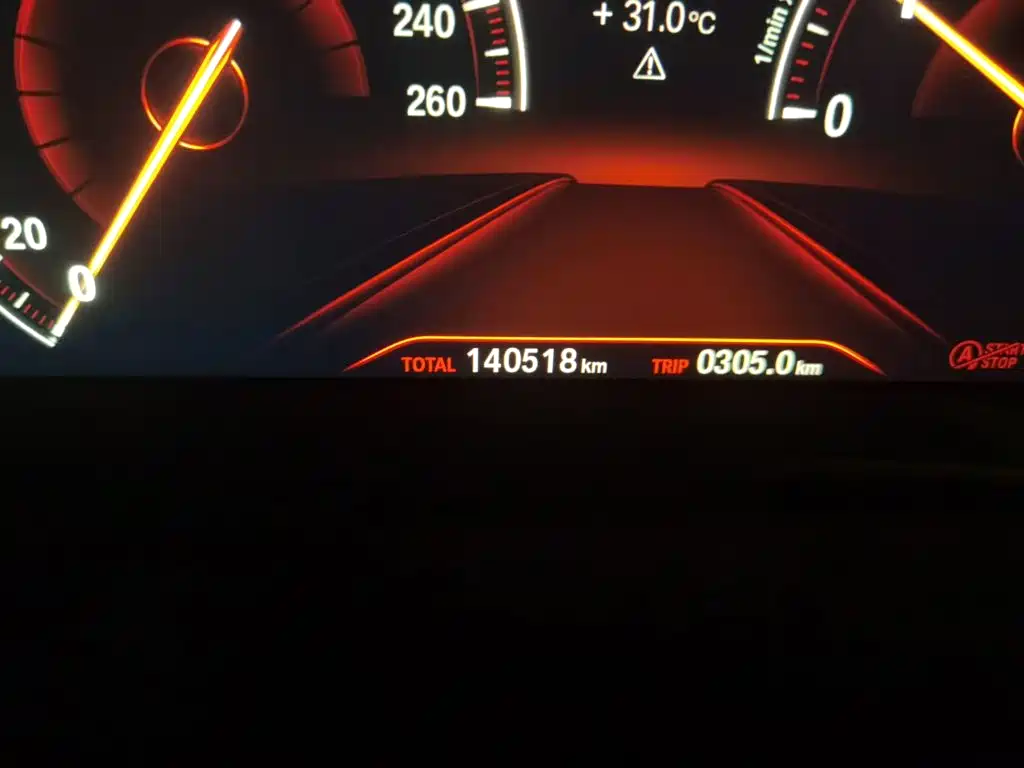 BMW 5 Series — миниатюра 5