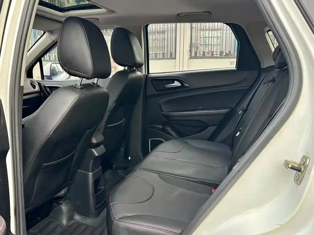 Brilliance V3 2016 1.5L MT