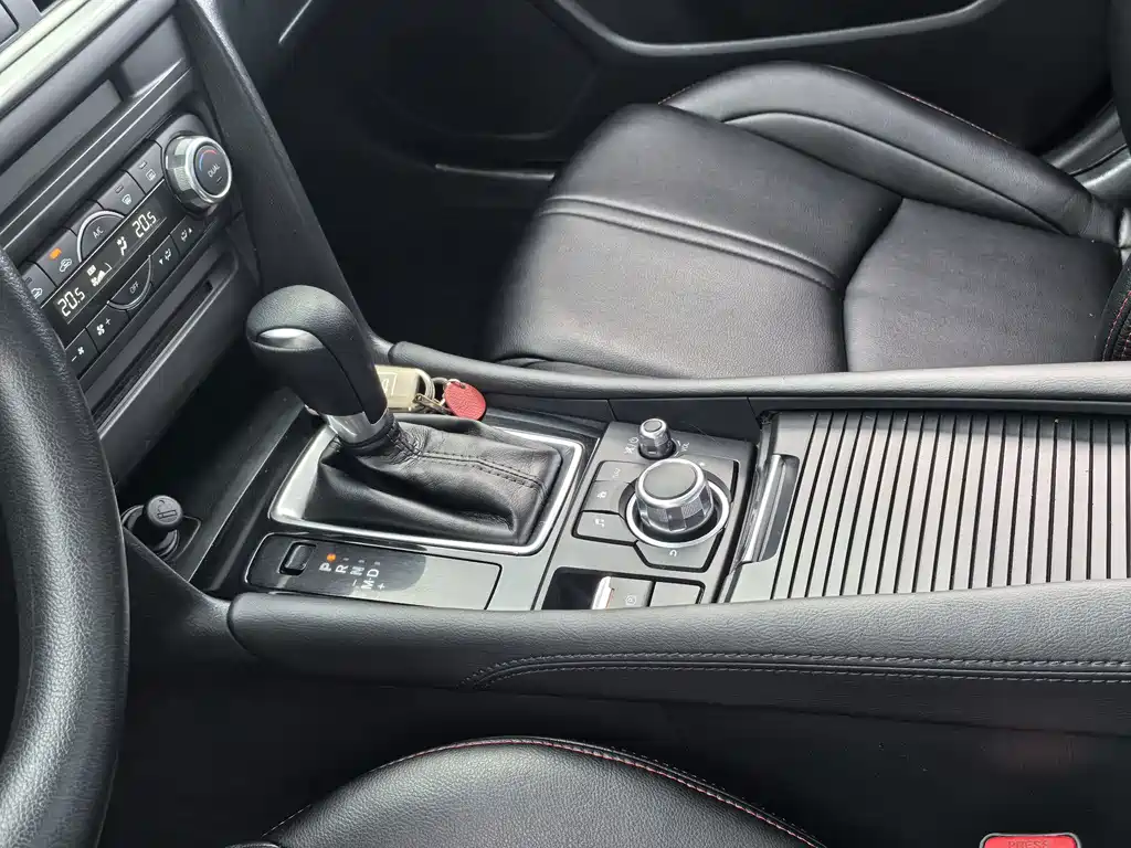 Mazda 3 Axela — миниатюра 12