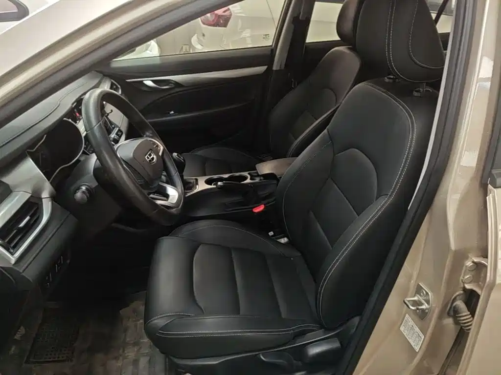 Geely Emgrand — миниатюра 15