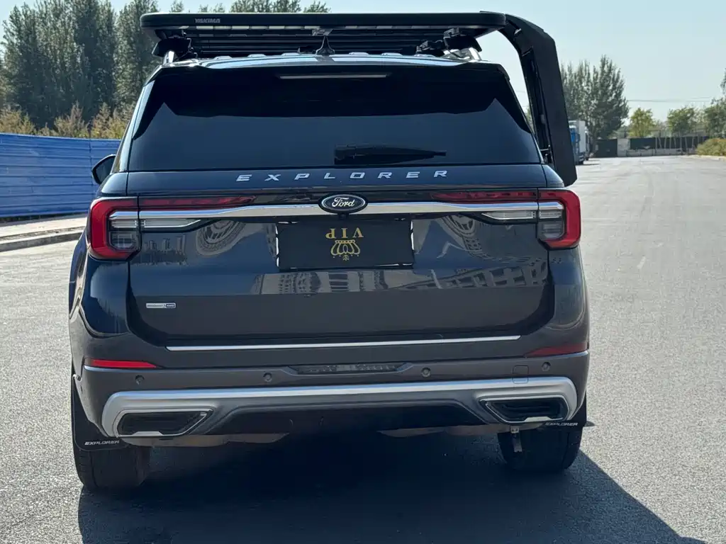 Ford Explorer — миниатюра 8