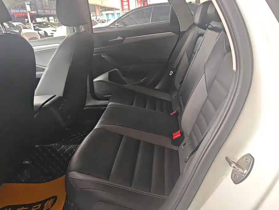 Volkswagen Sagitar — миниатюра 11