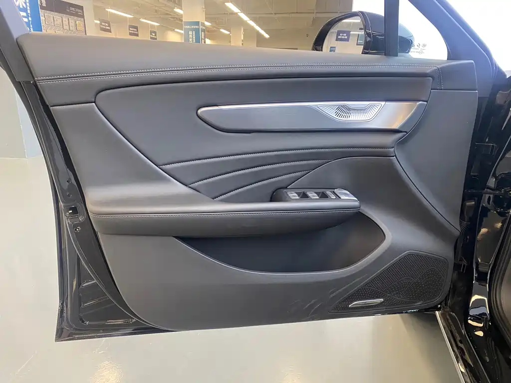 Hongqi H5 2026 1.5T DCT Pro