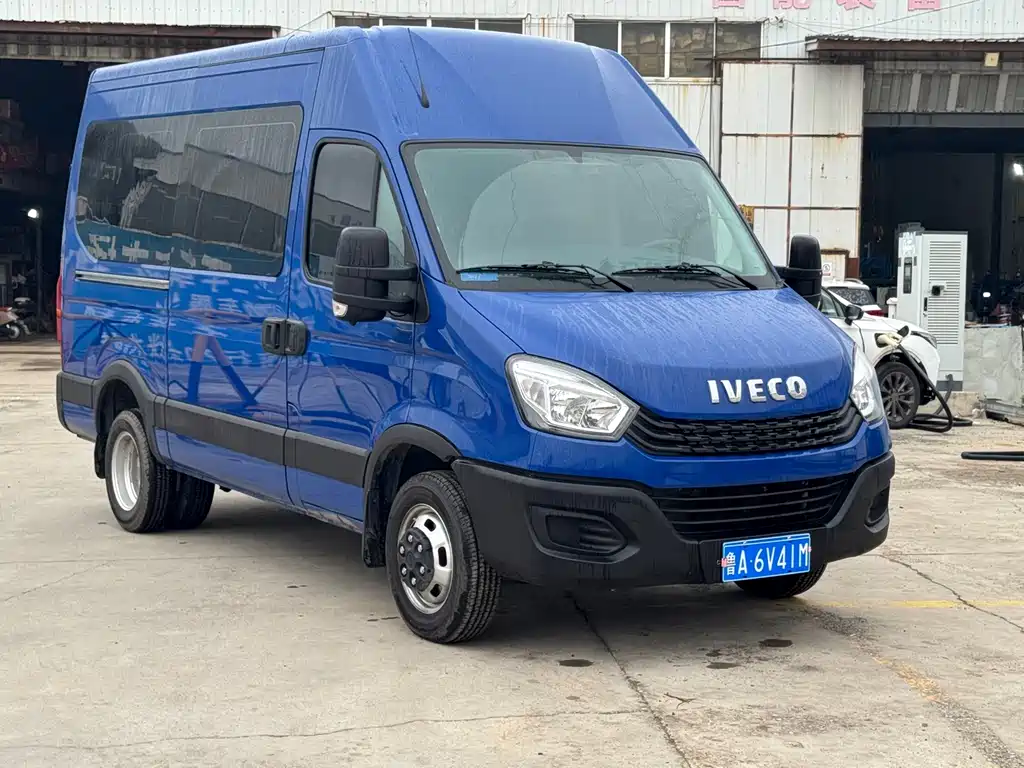 IVECO Ousheng — миниатюра 3