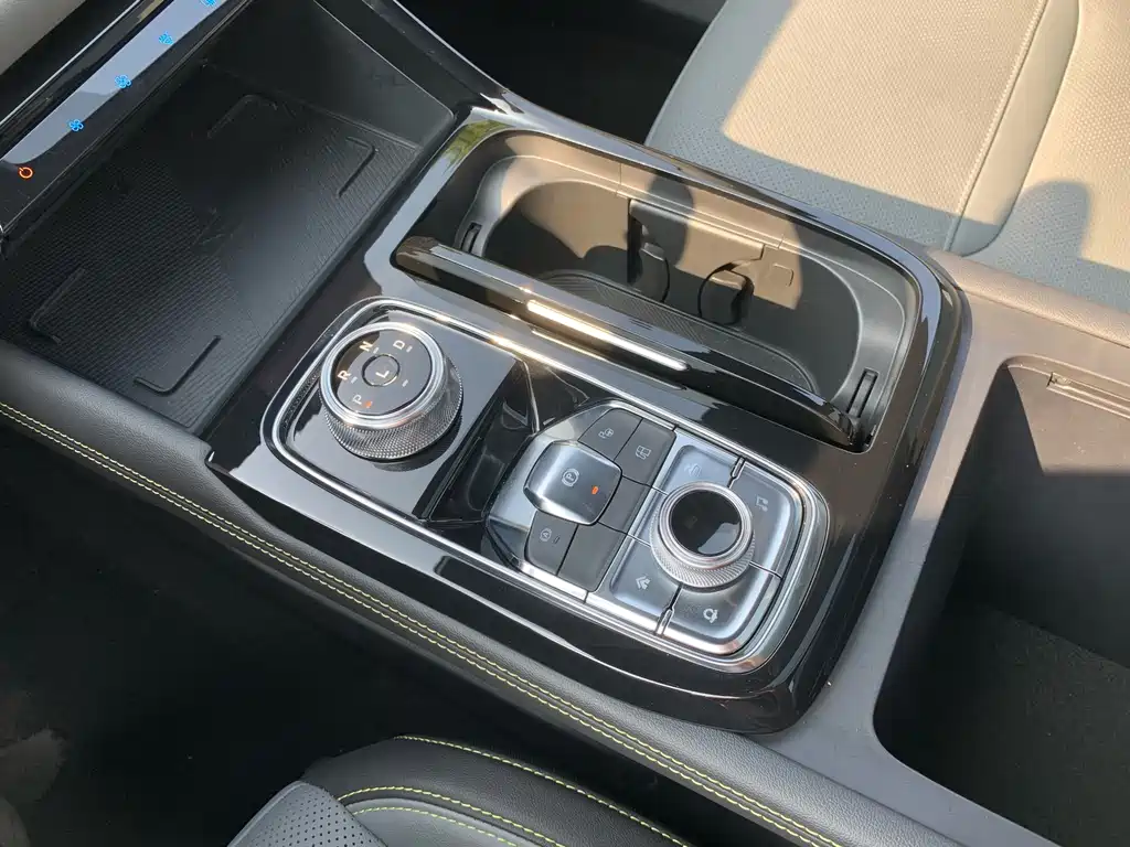 FORD LINGRUI NEW ENERGY