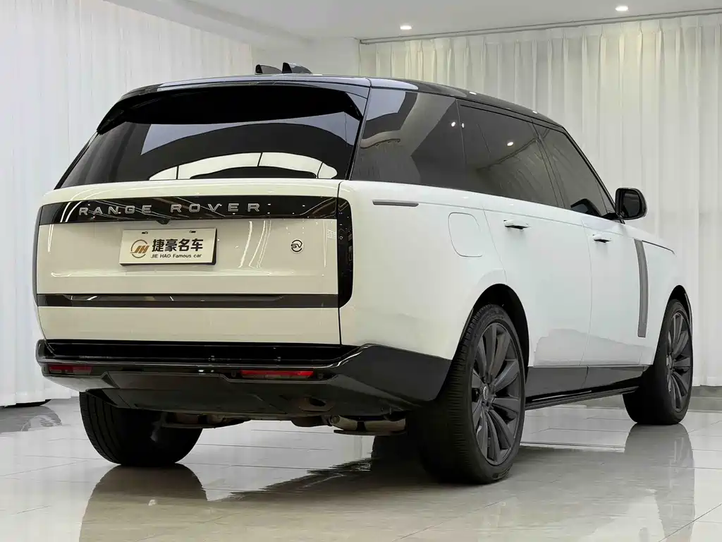 Land Rover Range Rover 2025 3.0 L6 400PS Long Wheelbase