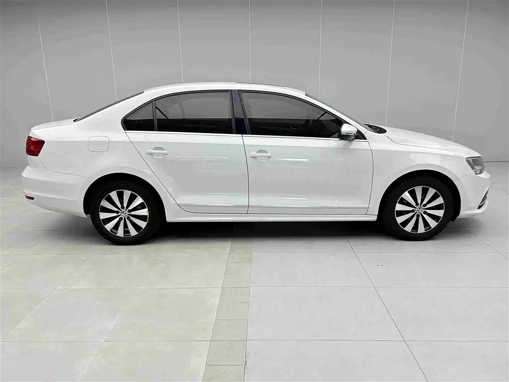 Volkswagen Sagitar — миниатюра 3