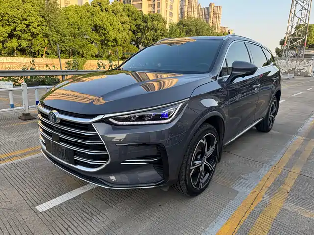 2022 BYD Tang
