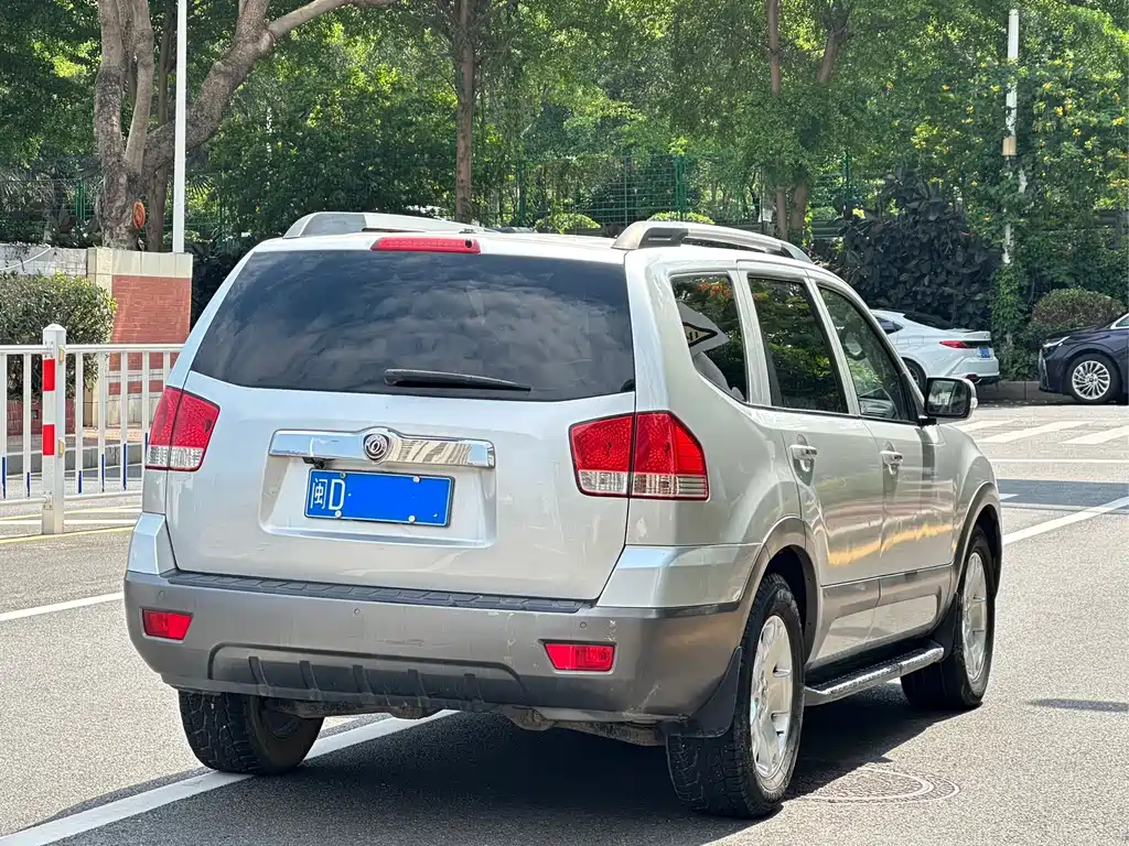 Kia Borrego — миниатюра 18