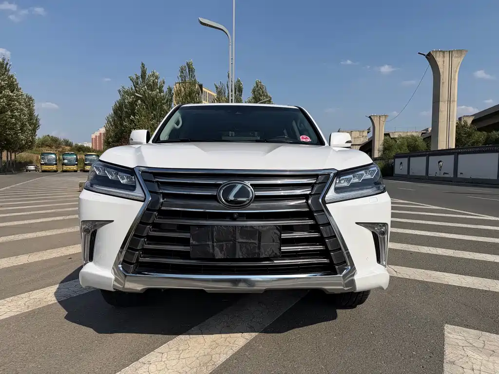 Lexus LX — миниатюра 2