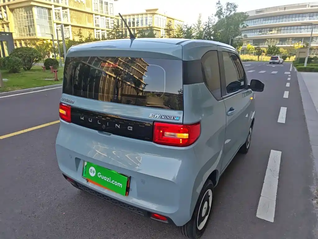 Wuling MINIEV — миниатюра 7