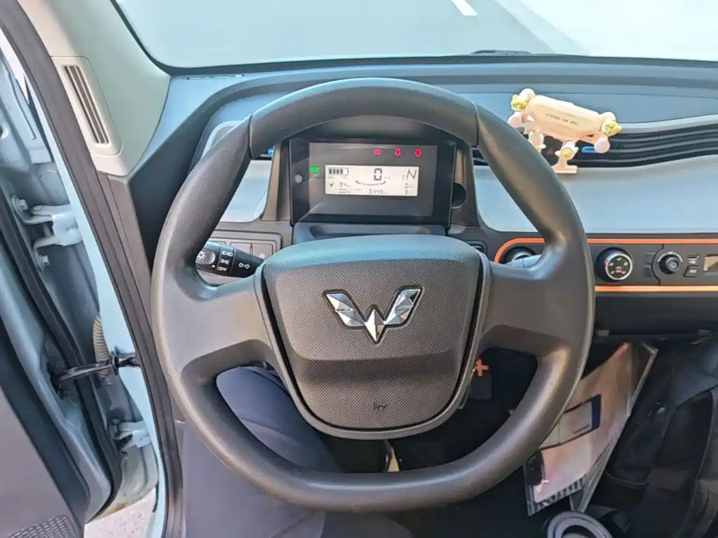 Wuling MINIEV — миниатюра 11