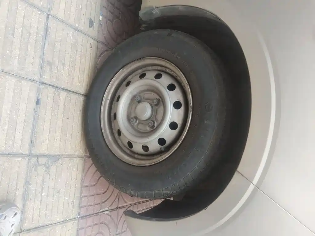 Wuling Hongguang V — миниатюра 9