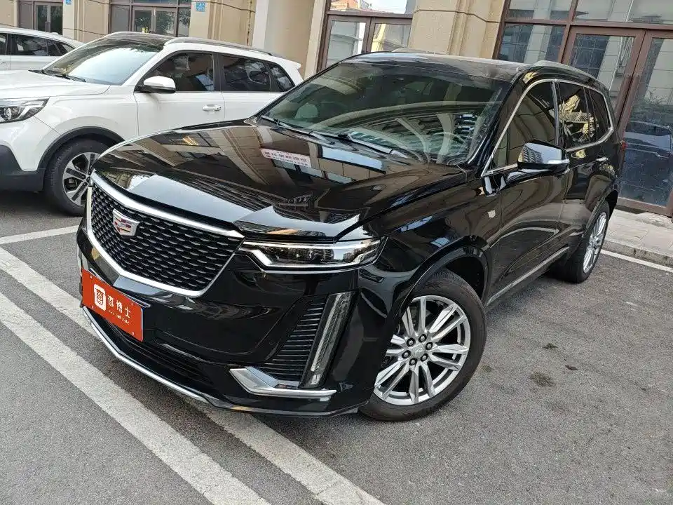 Cadillac XT6