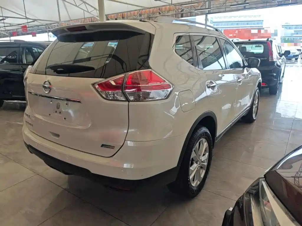 Nissan X-Trail — миниатюра 7