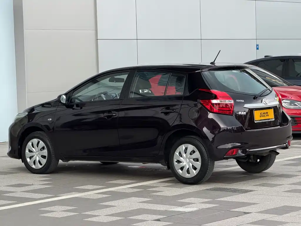 Toyota Vios FS — миниатюра 6