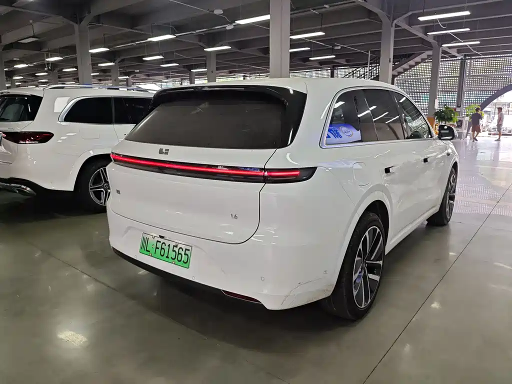 Li Auto L6 2024 Pro