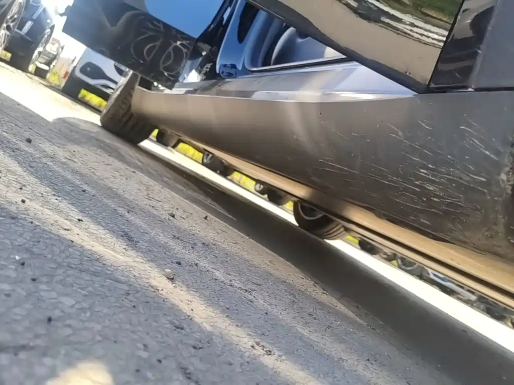 Tesla Model Y — миниатюра 21