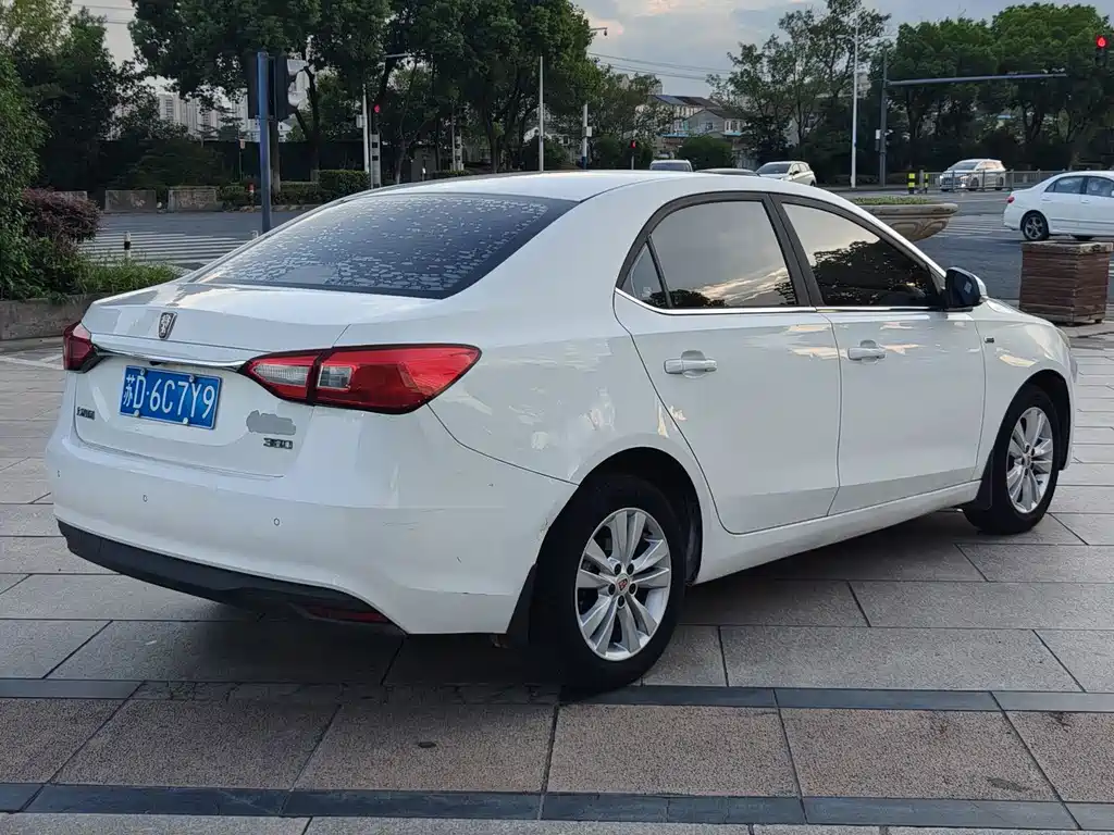 Roewe 360 — миниатюра 6