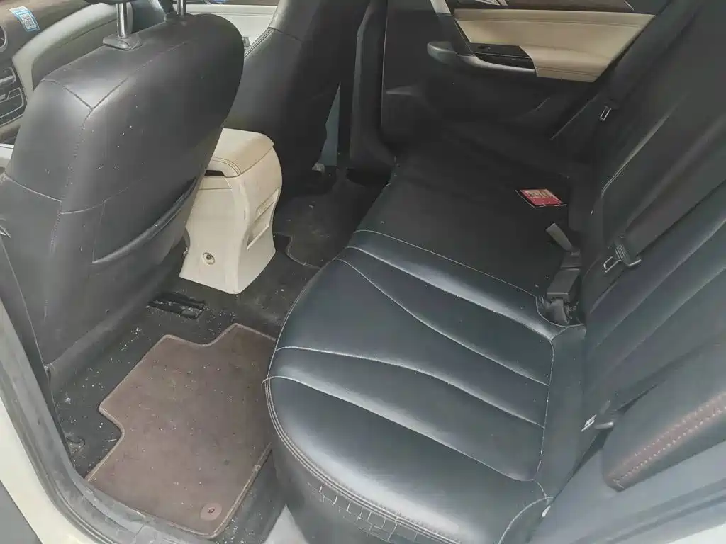 BAIC EU5 — миниатюра 6