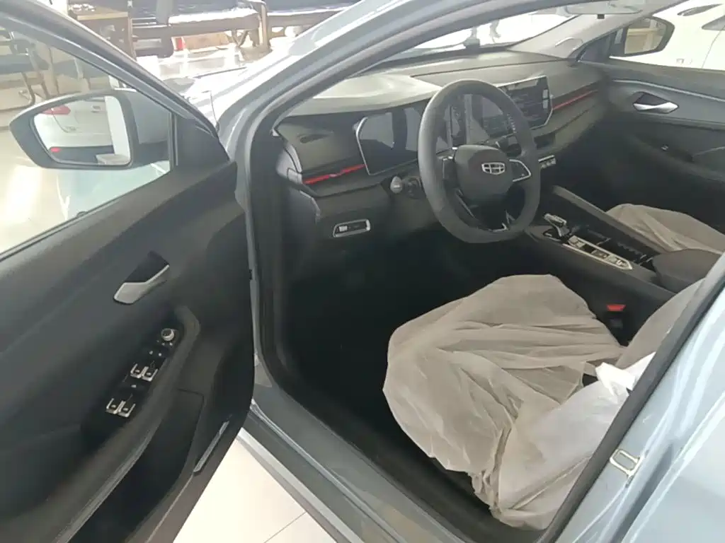 Geely Binrui — миниатюра 16