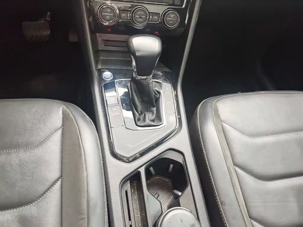 Volkswagen Tiguan L — миниатюра 14