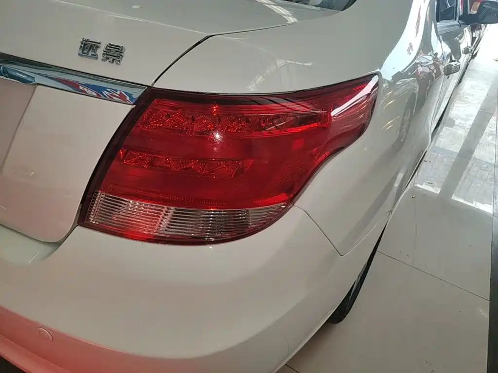 Geely Vision — миниатюра 8