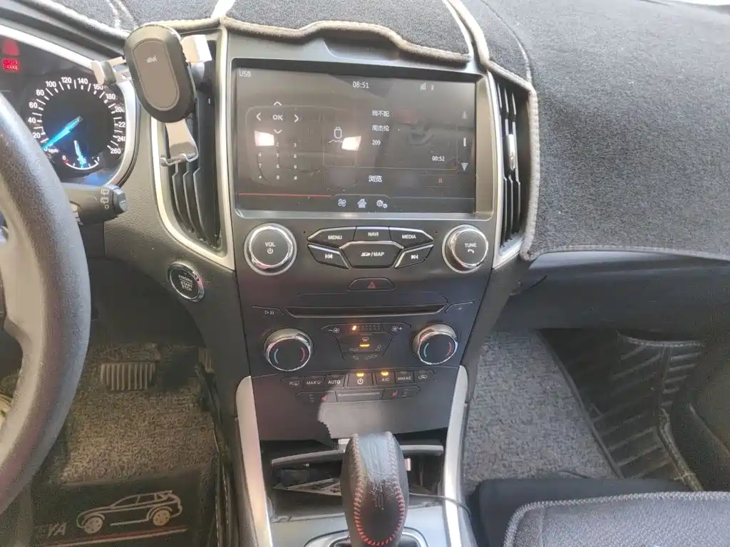 Ford Edge — миниатюра 6