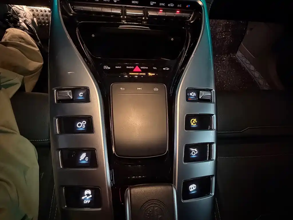 Mercedes-Benz AMG GT — миниатюра 9