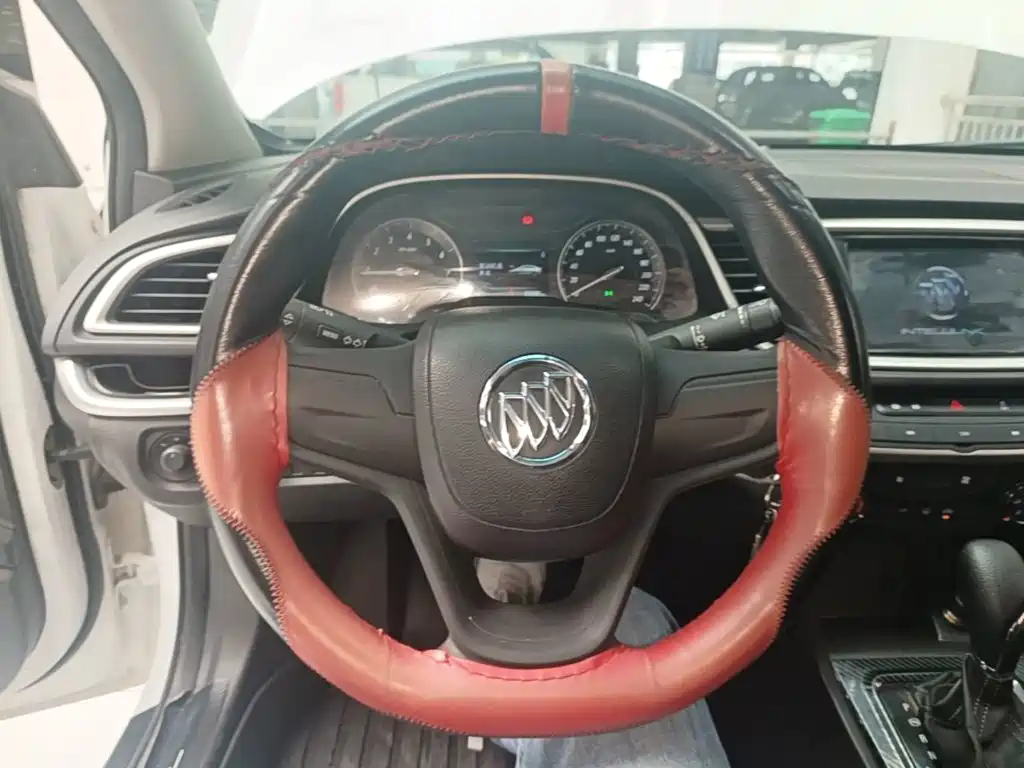 Buick Excelle — миниатюра 11