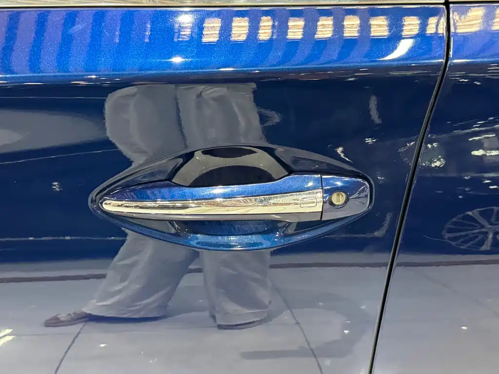 Infiniti Q50L — миниатюра 8