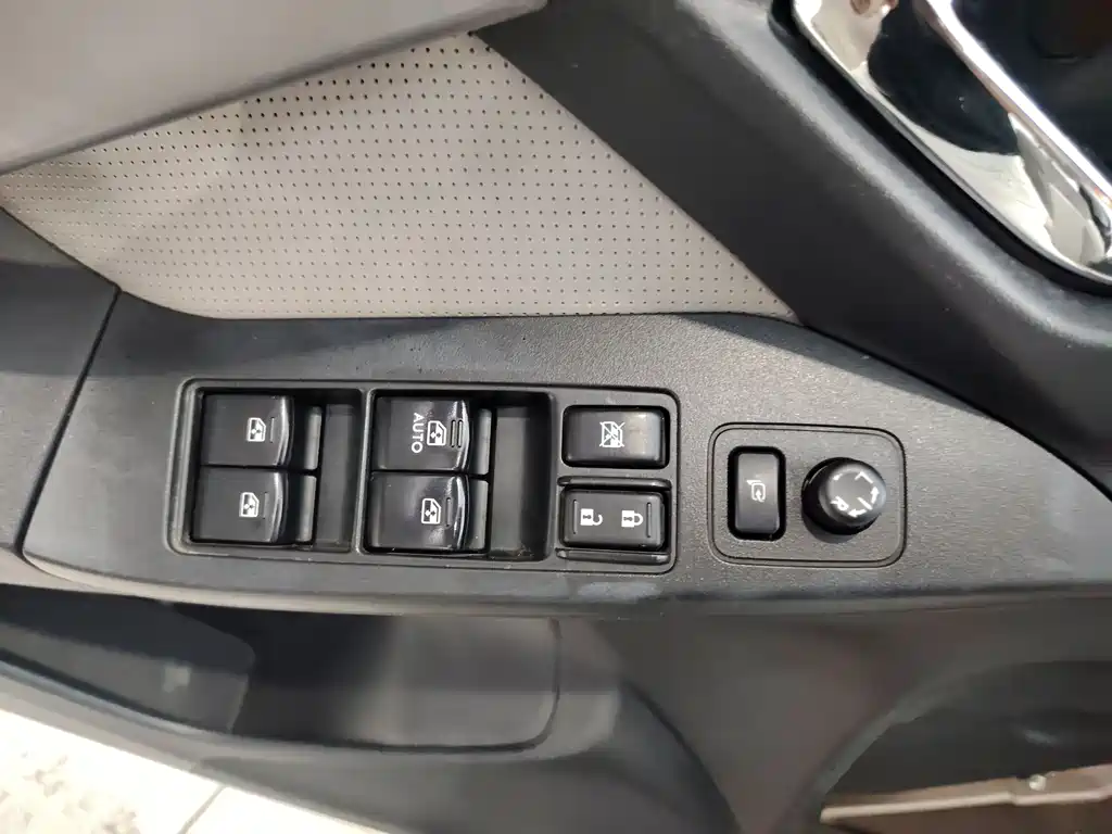 Subaru Forester — миниатюра 11