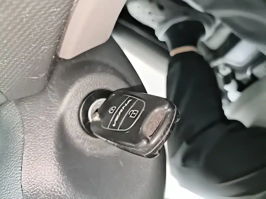 Hyundai Verna — миниатюра 9
