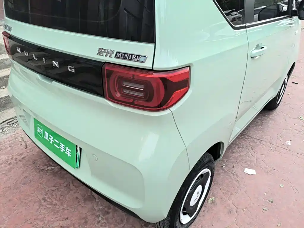 Wuling MINIEV — миниатюра 8