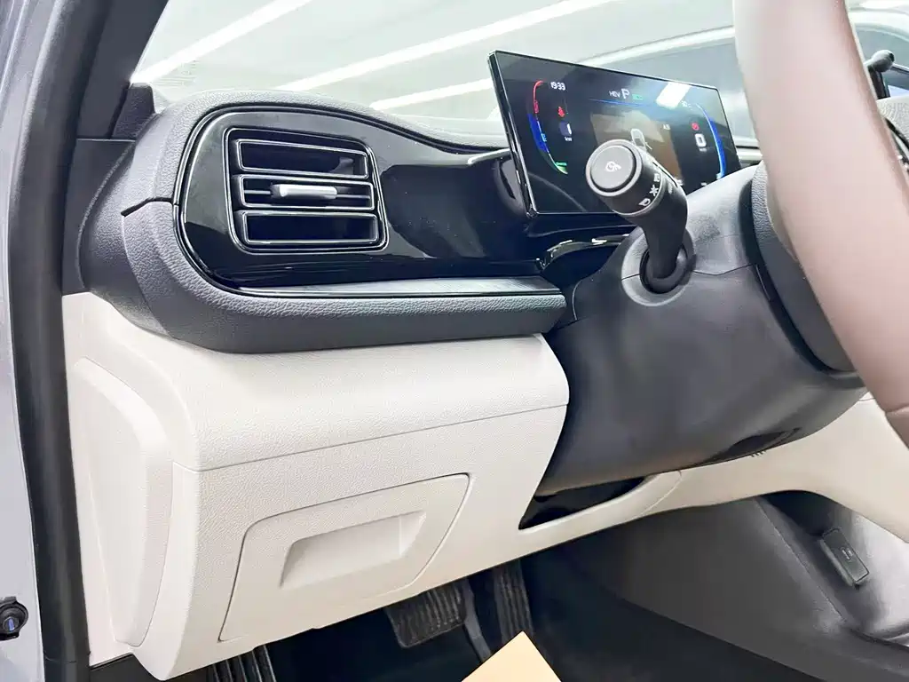 BYD Qin PLUS — миниатюра 18