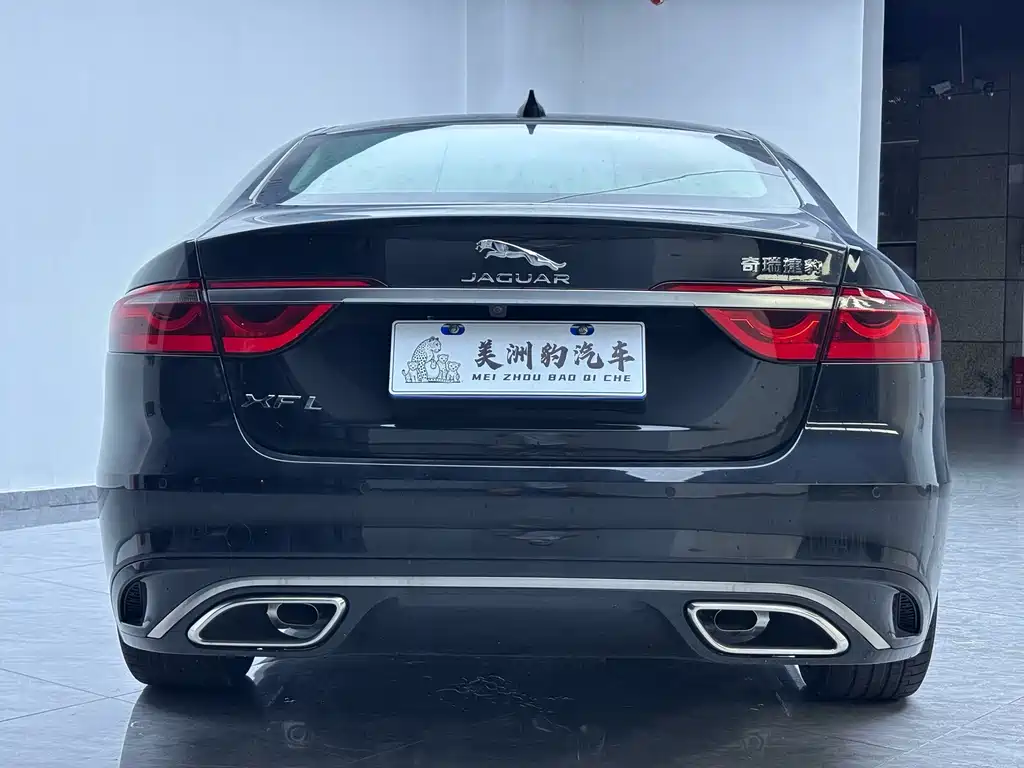Jaguar XFL — миниатюра 8