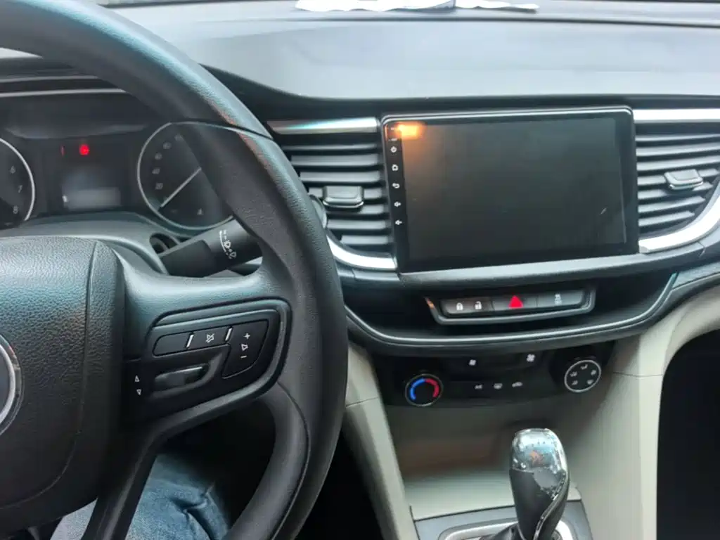 Buick Excelle — миниатюра 10