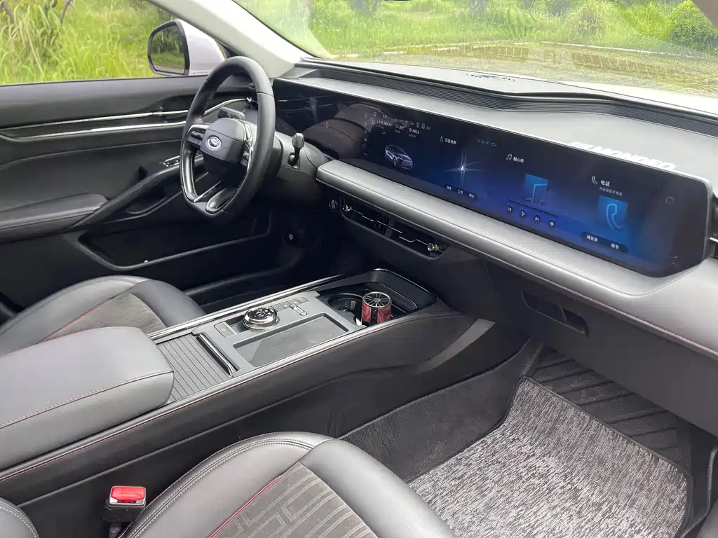 Ford Mondeo — миниатюра 14