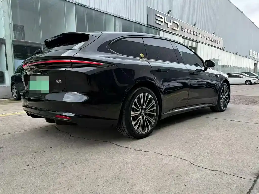 NIO ET5T 2025 75kWh Touring