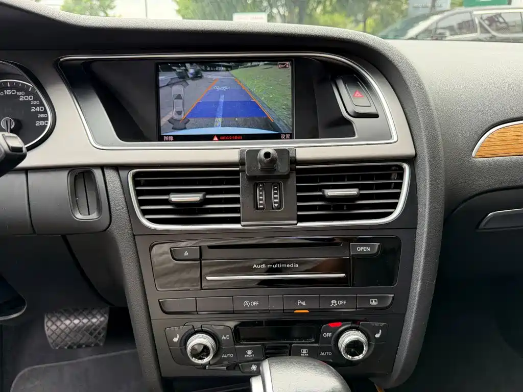 Audi A4L — миниатюра 10